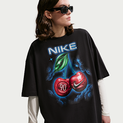 Nike Sportswear Classic Women's Oversized T-Shirt. Nike.com